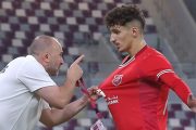 Belmadi fait polémique au Qatar : tirage de maillot et colère explosive sur le banc