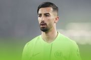 Amoura enflamme le marché européen : Wolfsburg exige 40 M€, Benfica aux aguets