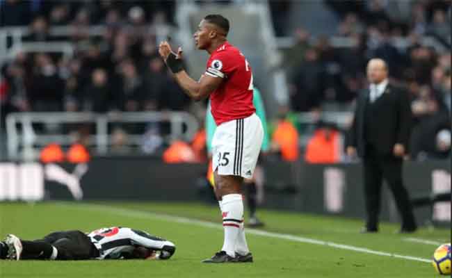 Antonio Valencia, ancien de Manchester United, intervient pour sauver un jeune homme d’une tentative de suicide