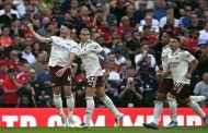 Arsenal profite d’une erreur de Bayındır et s’impose à Old Trafford