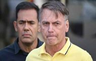 Brésil : Jair Bolsonaro placé sous surveillance policière à domicile en raison d’un « risque réel de fuite » à l’étranger