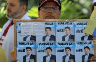 Colombie : mort de Miguel Uribe, candidat à la présidence, deux mois après son assassinat manqué