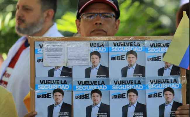 Colombie : mort de Miguel Uribe, candidat à la présidence, deux mois après son assassinat manqué