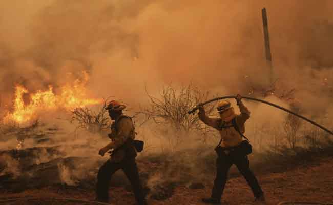 Feu de forêt historique au Colorado : évacuation d’une prison menacée par les flammes