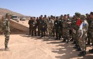 La misère et la faim poussent des centaines d’officiers et de soldats algériens à fuir vers la Libye et l’Espagne