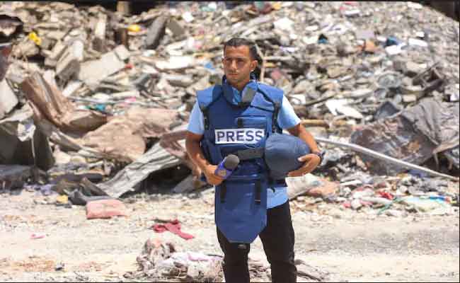 Qui sont les cinq journalistes tués dans la frappe israélienne à Gaza ?
