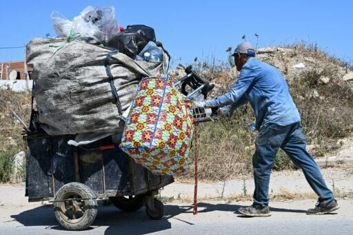 Tunisie vue d’en bas : les barbechas, reflets d’un drame économique où les poubelles deviennent le dernier refuge