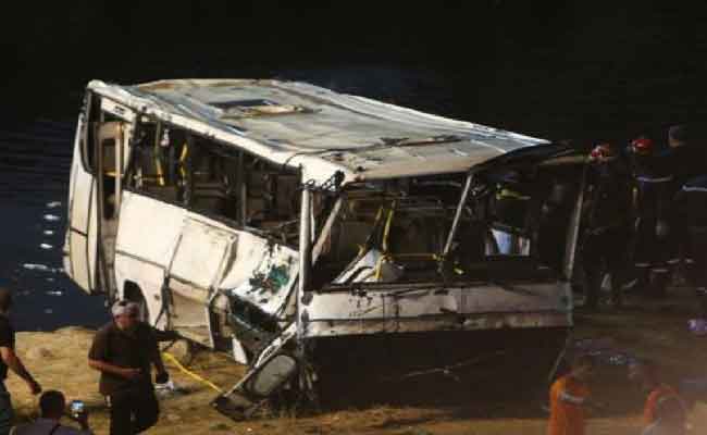 Deuil national décrété suite au tragique accident de bus à Mohammadia : 18 morts et 23 blessés