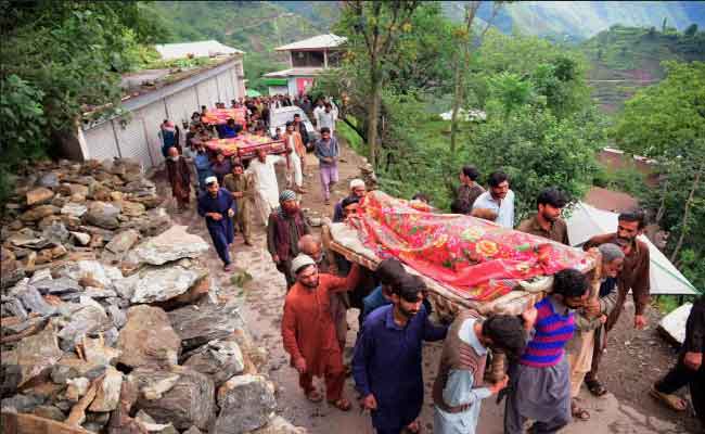 Pakistan : des crues soudaines font 344 morts en deux jours, un hélicoptère de secours s’écrase