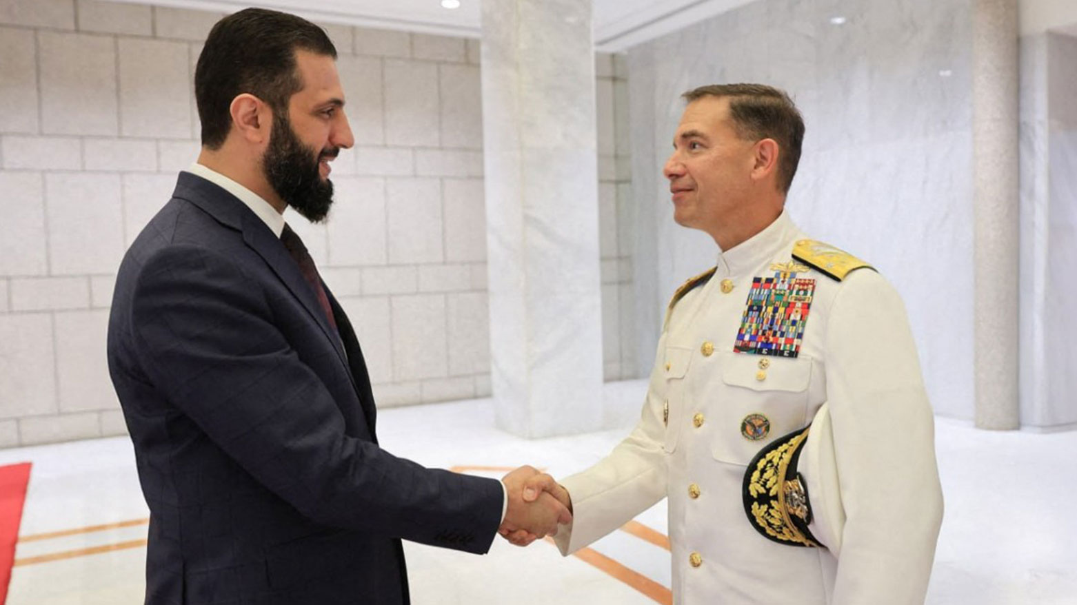 Syrie : Ahmed al-Charaa reçoit le chef du CENTCOM américain alors que Tsahal frappe des réseaux liés au CGRI