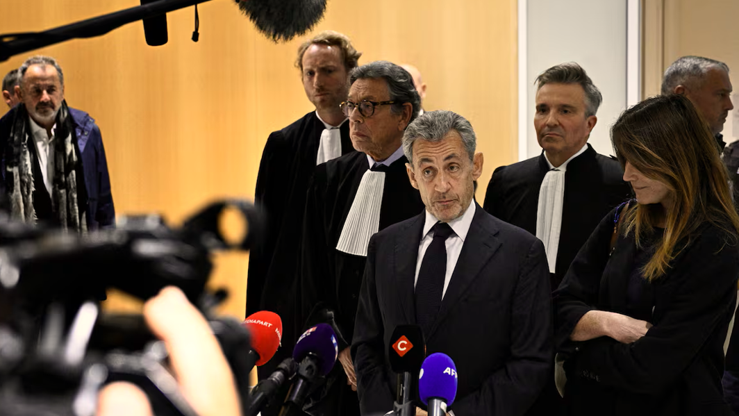 France : Nicolas Sarkozy condamné à cinq ans de prison pour avoir accepté un financement électoral illégal de la part de Kadhafi en Libye