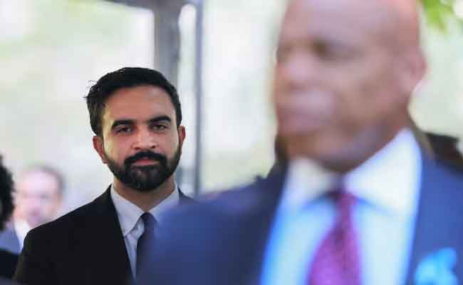 New York : Eric Adams jette l’éponge et critique le favori Zohran Mamdani
