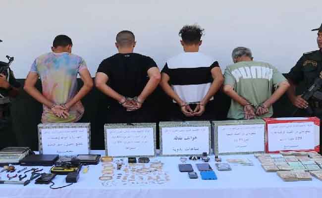 Démantèlement d'une bande de voleurs de domiciles à Alger-Plage par la Gendarmerie nationale
