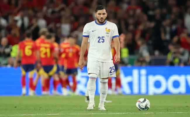 Double nationalité : Pourquoi l’Algérie perd ses jeunes talents face à la France ?