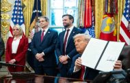 TikTok vendu aux Américains : Trump signe un décret et officialise un accord à 14 milliards de dollars