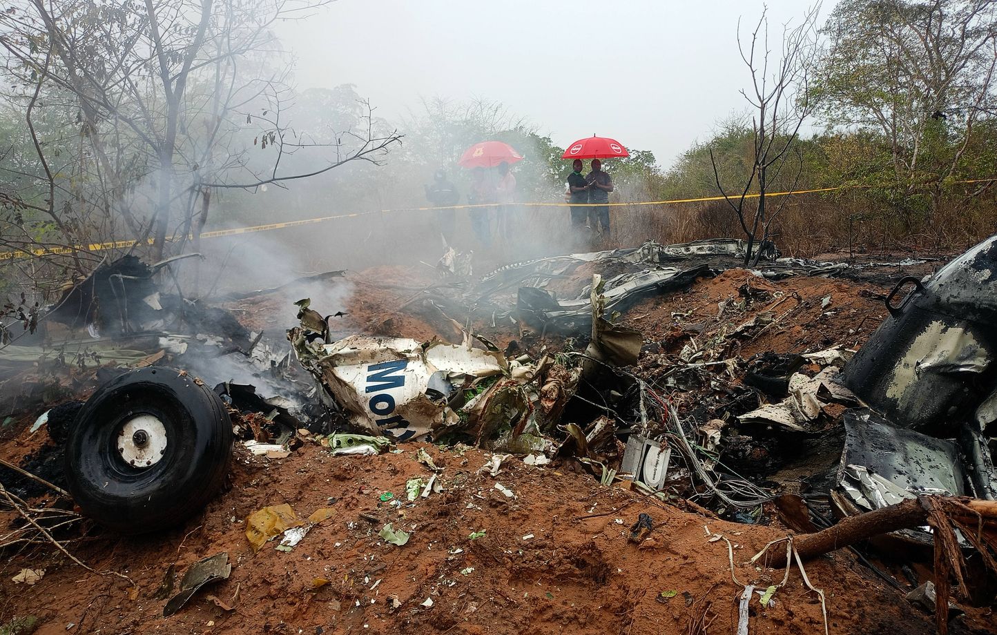 Kenya : Crash d'un avion touristique au sud du pays – 11 morts, dont 8 Hongrois et 2 Allemands, l'appareil entièrement calciné