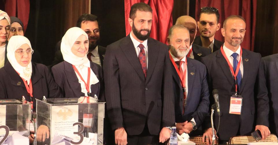 Syrie : un Parlement post-Assad sous contrôle – une transition déjà contestée