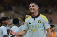 Cristiano Ronaldo devient le premier footballeur milliardaire : Messi distancé !