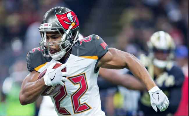 Doug Martin, ex-star des Buccaneers, meurt brutalement en détention en Californie