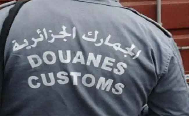 Saisie de 130 moteurs de voitures non déclarés au port d’Annaba