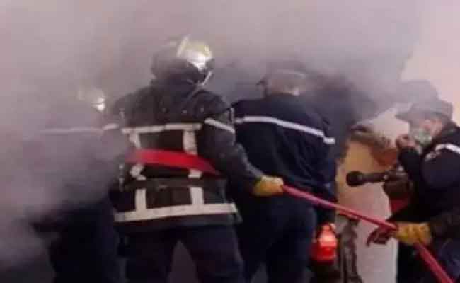Incendie dans un centre commercial à El Khroub : 9 blessés et intervention rapide de la Protection civile