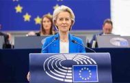 Double échec pour ses opposants : Ursula von der Leyen conserve la confiance du Parlement européen