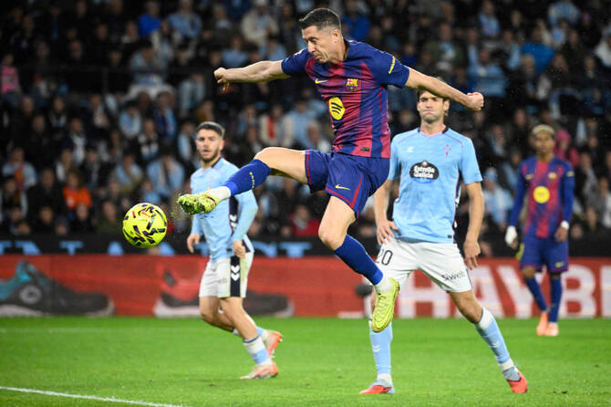 Triplé magistral de Lewandowski : le Barça renverse le Celta Vigo 4-2