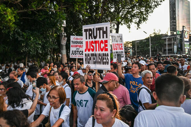 Philippines : Arrestations et enquêtes massives dans un scandale de corruption sur les projets anti-inondations