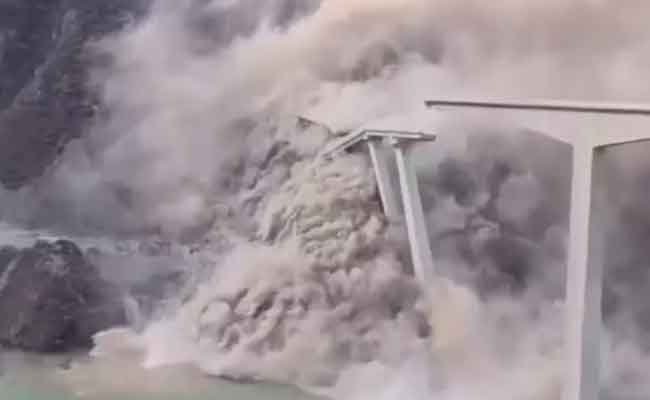 Chine : le pont Hongqi s’effondre dans le Sichuan, moins d’un an après son inauguration