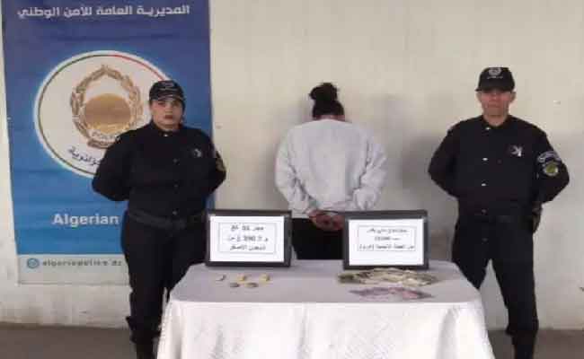 Frustration d’une tentative de contrebande d’un kilo et demi d’or et de 15  000 euros à l’aéroport d’Annaba