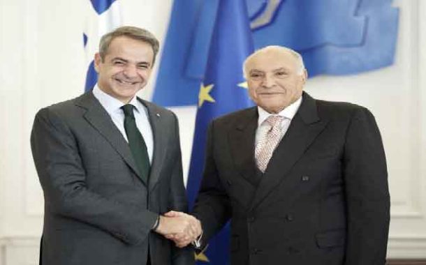 Ahmed Attaf reçu par le Premier ministre grec Kyriakos Mitsotakis à Athènes