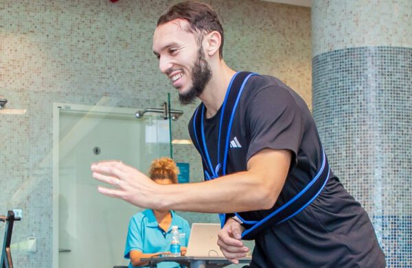 Blessé à l’épaule, Gouiri reprend l’entraînement à l’OM : une reprise progressive pour éviter toute rechute