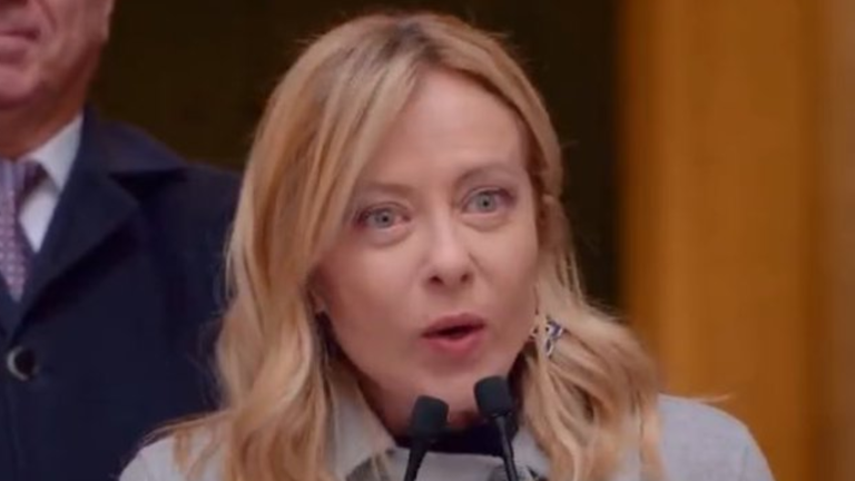 « Ne vous inquiétez pas, l’année prochaine sera bien pire ! » : la boutade de Giorgia Meloni qui révèle les tensions à venir pour l’Italie
