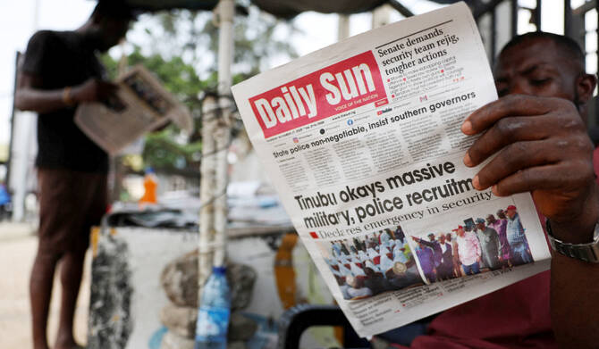 Nigeria : la démission du ministre de la défense révèle un pays au bord de la rupture