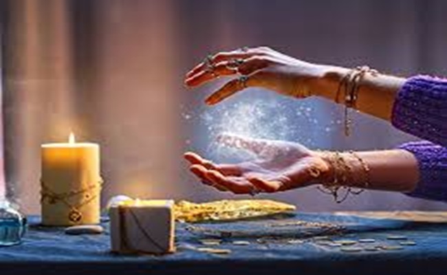 Les nouvelles sorcières algériennes de TikTok : Escroquerie, séduction et désespoir en direct