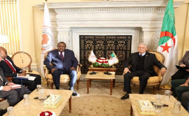 Renforcement de la coopération parlementaire : Azouz Nasri reçoit le président du Parlement panafricain