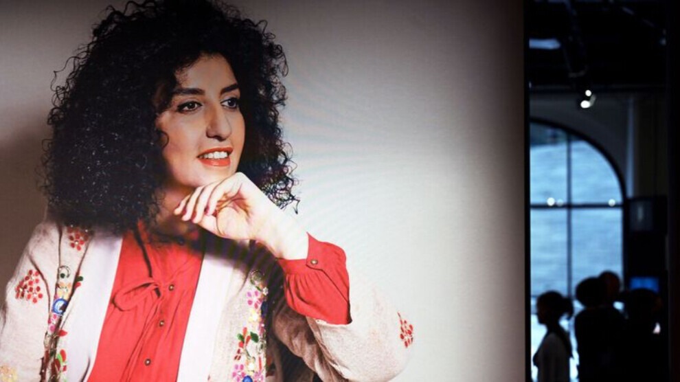 Répression en Iran : arrestation de Narges Mohammadi, prix Nobel de la paix, lors d’un hommage à un avocat mort en détention