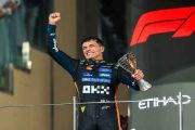Lando Norris détrône Verstappen et décroche son premier titre mondial en F1 à Abu Dhabi