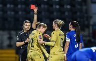 Football féminin anglais : Littlejohn suspendue après un geste choc digne de la WWE, la FA pourrait alourdir la sanction