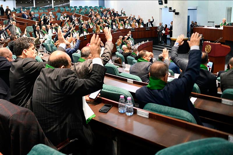 France-Algérie : le chantage diplomatique algérien, une loi revancharde pour mendier des excuses illusoires à une France indifférente