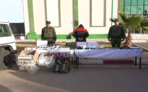 Ouargla : Saisie d’armes, de drones et de milliers de caméras dans des fermes à Sidi Khouiled