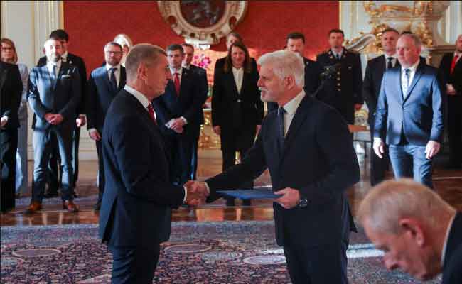 Tchéquie : Babiš revient au pouvoir et forme un gouvernement inédit d’extrême droite