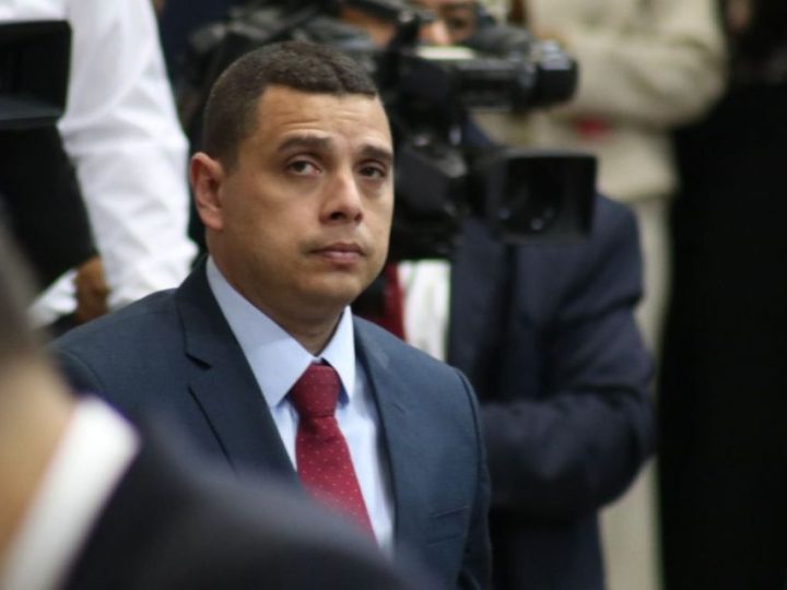 Delcy Rodríguez renforce son cercle loyal : Juan Escalona, ex-garde du corps de Maduro, nommé ministre du Bureau présidentiel au Venezuela