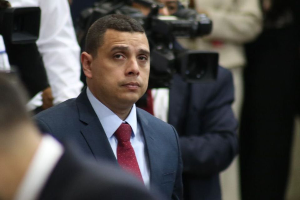 Delcy Rodríguez renforce son cercle loyal : Juan Escalona, ex-garde du corps de Maduro, nommé ministre du Bureau présidentiel au Venezuela