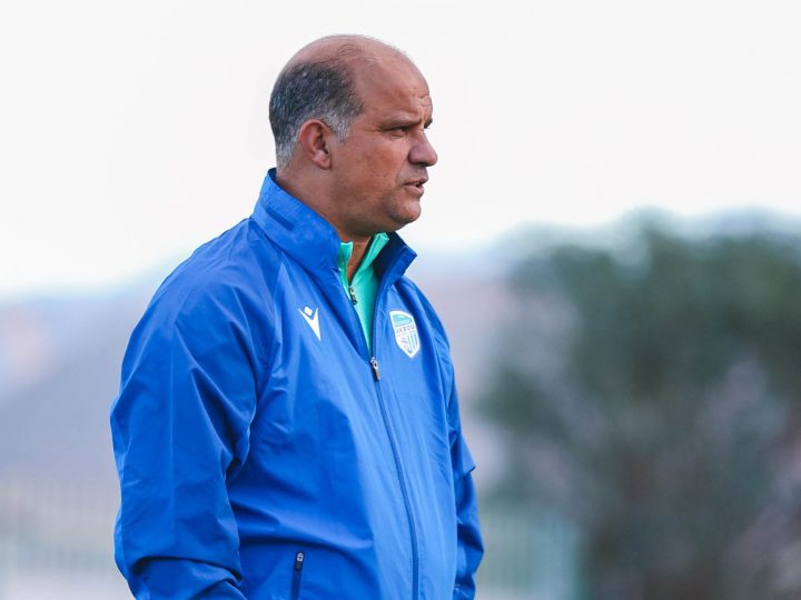 Crise à l’Olympique Akbou : Lotfi Amrouche remercié malgré une place dans le top 5