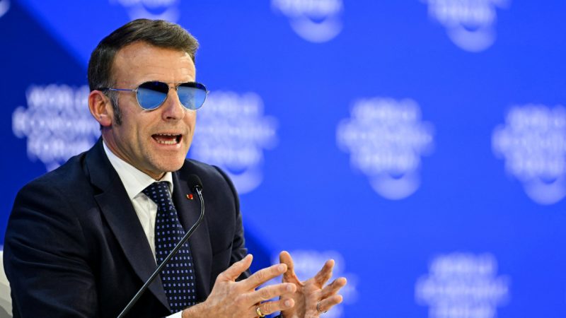 « Ne pas accepter la loi du plus fort » : les points clés du discours ferme d’Emmanuel Macron à Davos face à Trump