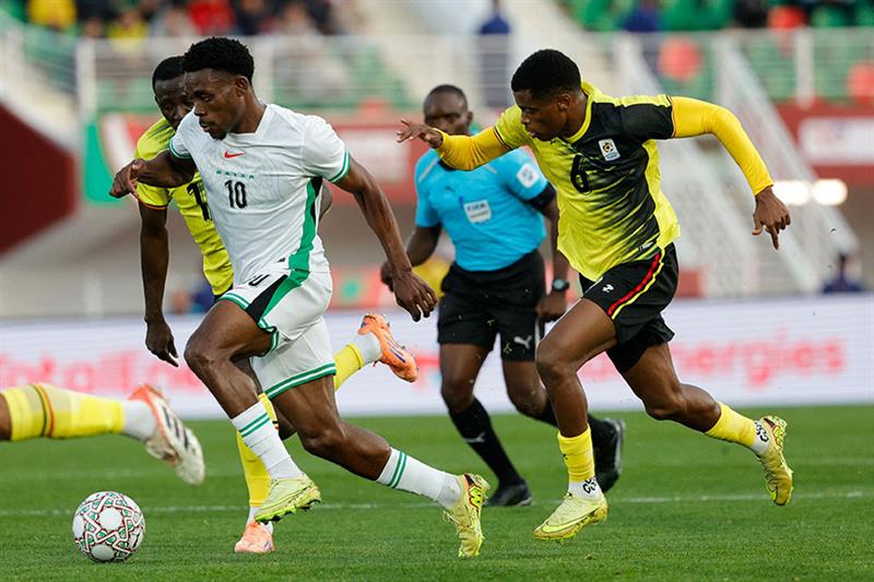 Les Super Eagles impitoyables : l’Ouganda balayé 3-1, le Nigeria file en huitièmes avec autorité