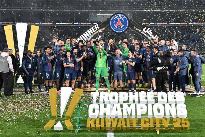 Trophée des Champions au Koweït : le PSG sacré dans un Classique irrespirable et polémique