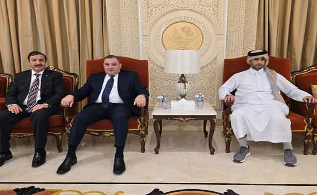 Arrivée de Lotfi Boudjemaa à Doha pour participer au Forum de Doha sur le droit