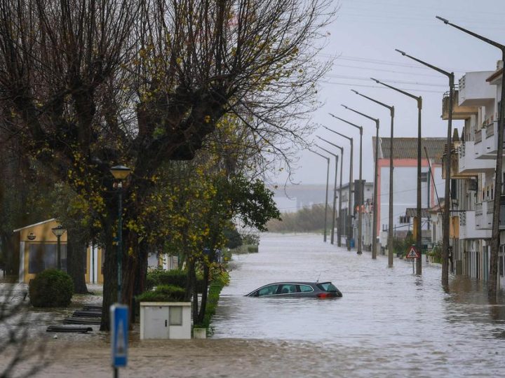 Inondations en Espagne : la tempête Leonardo frappe durement le sud, écoles fermées et trains suspendus